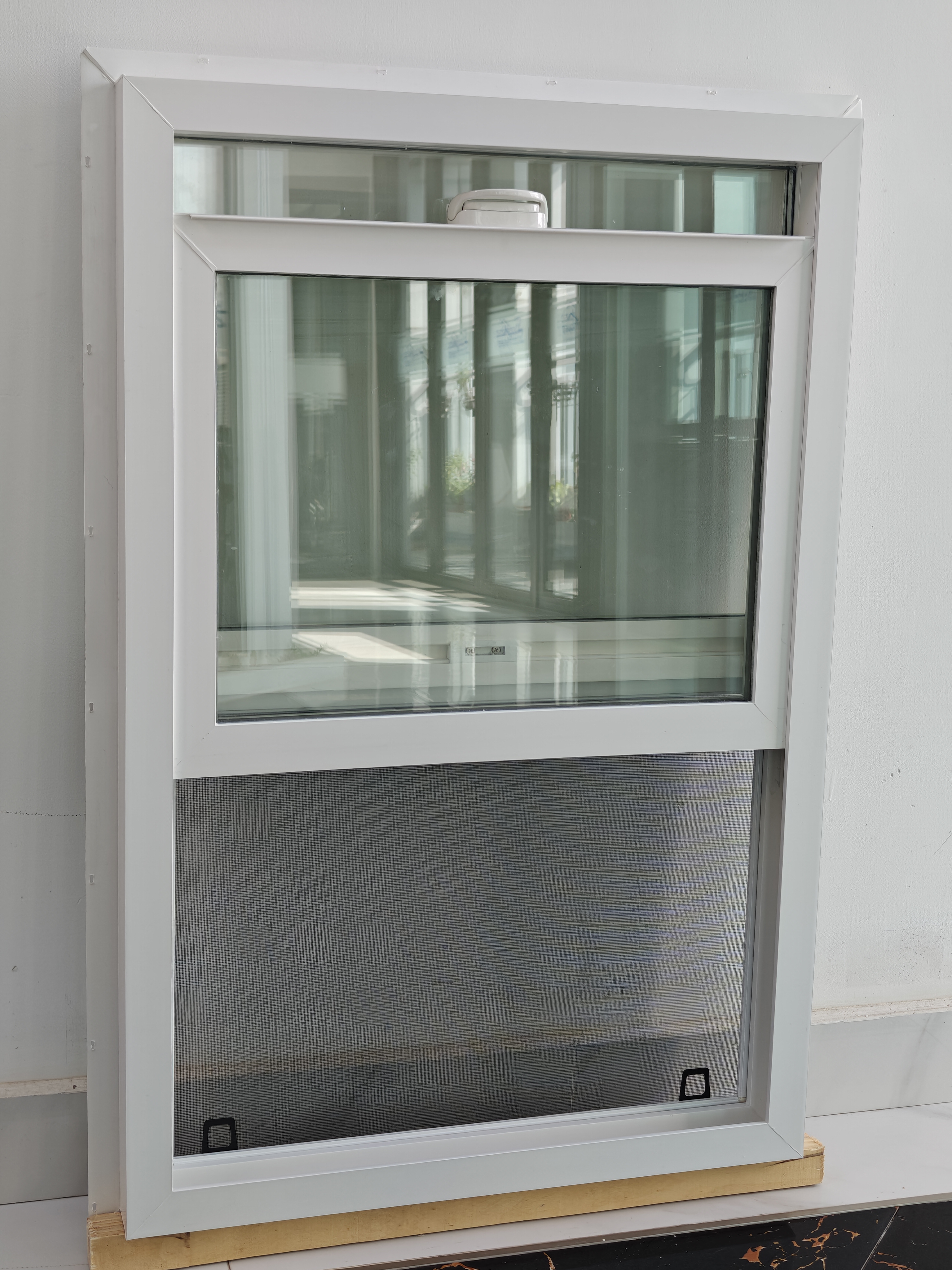 Superhouse AS2047 Australian Standard Waterproof Aluminium Double Tempered Glass Sash Window Single Hung Window