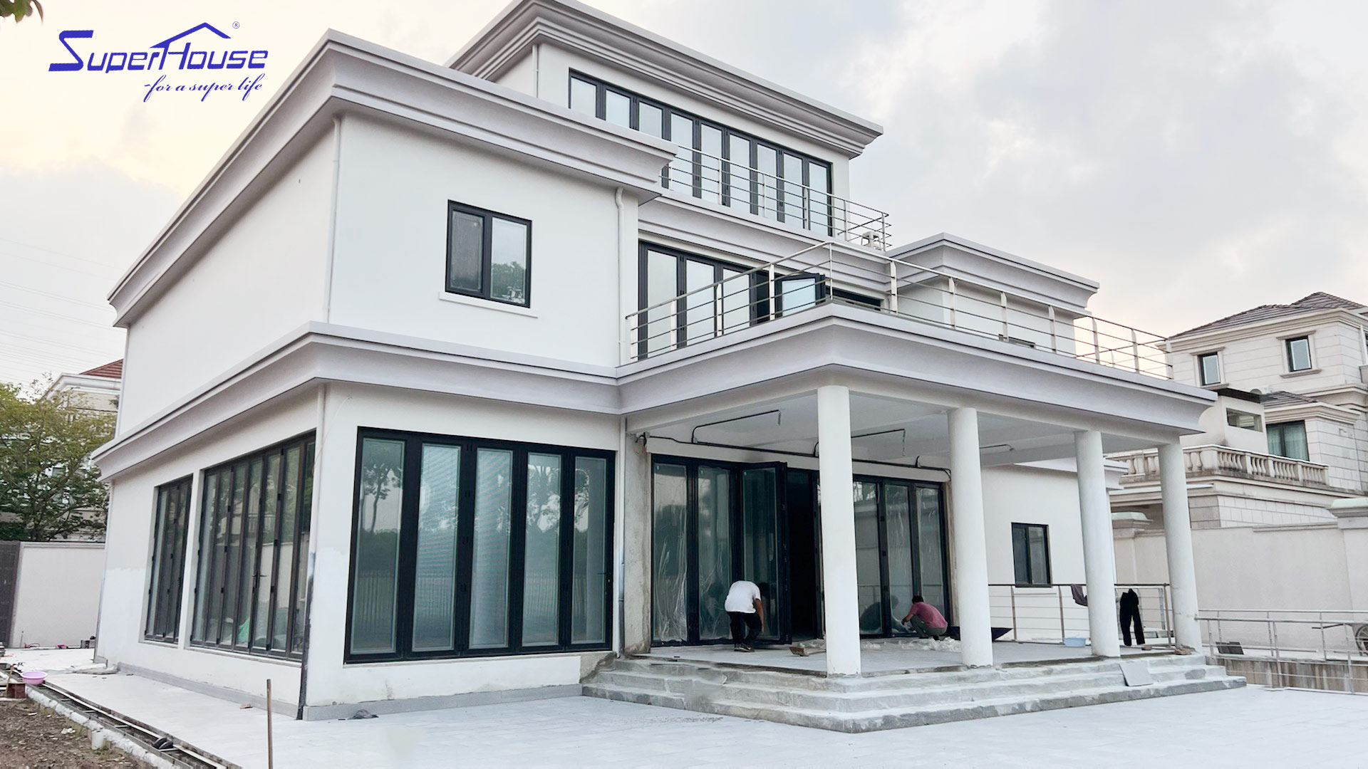 Superhouse New Design for Villa and Hotel High Quality  Double Glazed Tempered Glass Aluminum Balcony Bi-folding Door