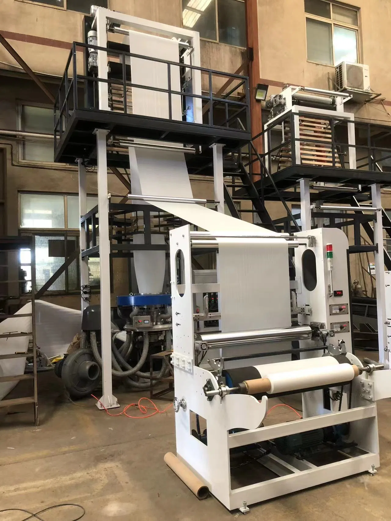 Máquina de Sopro de Filme com Cabeça Rotativa de Alta Velocidade em Monocamada Extrusora Automática para Sacos Plásticos Biodegradáveis de LDPE e Nylon