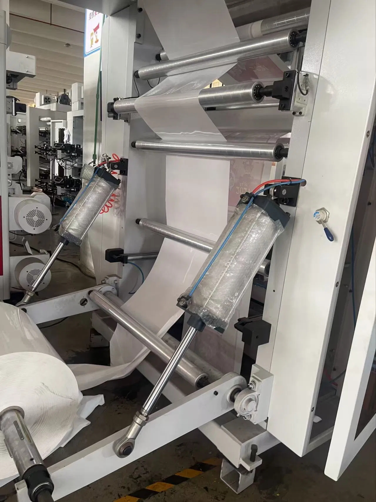 4-Color Máquina de Impressão Flexográfica Tipo Empilhado 10-100m/Min, Baixa Perda e Alto Desenvolvimento de Cor para Filme