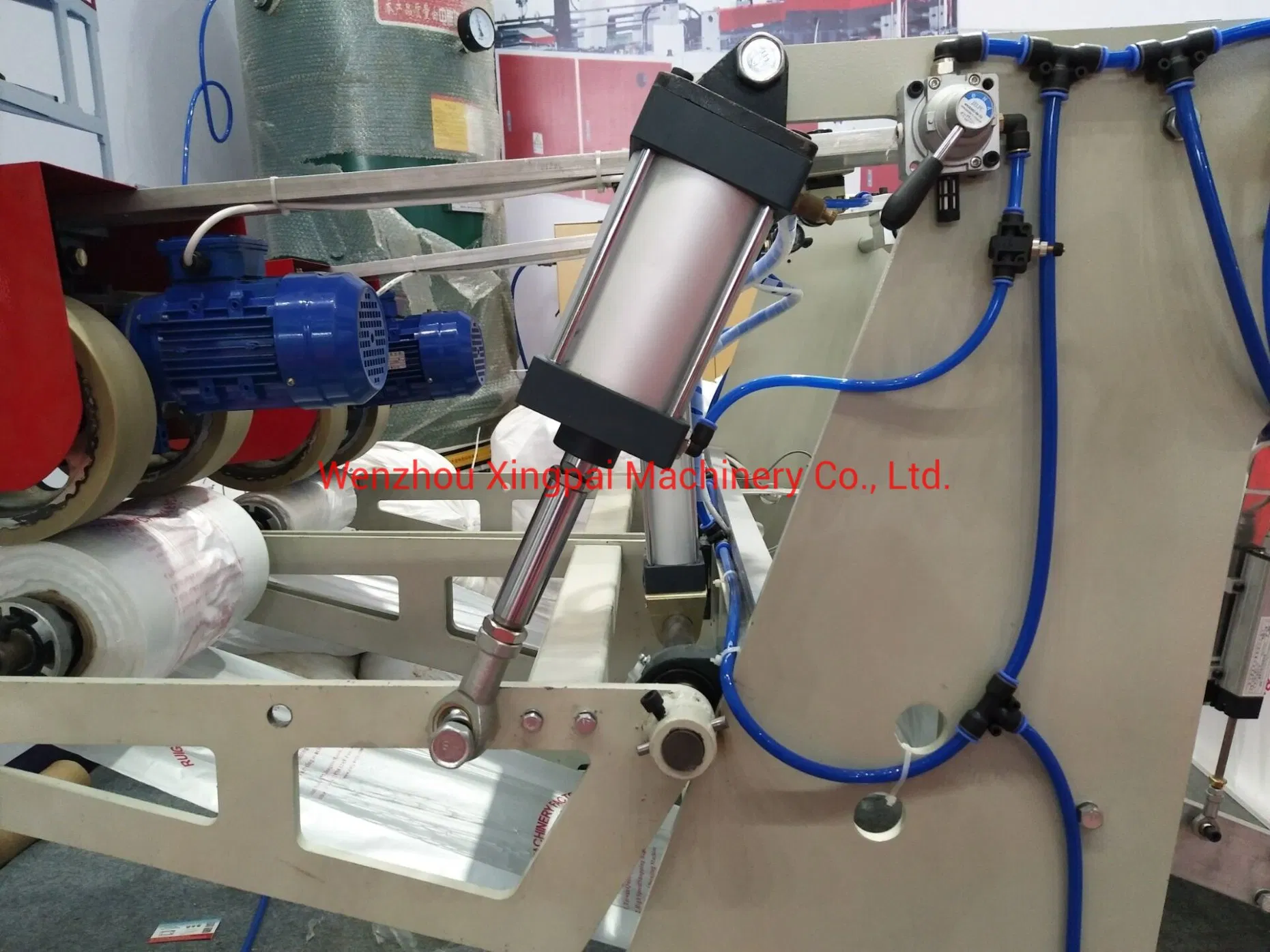 Máquina de Fazer Sacos Plásticos Tipo Camiseta de Alta Velocidade e Totalmente Automática para HDPE e LDPE com Preço e Velocidade de Tensão Automática 300PCS/Min*2