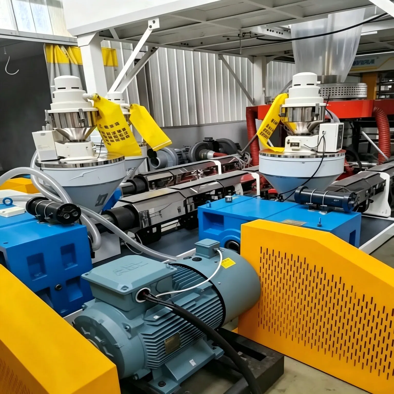 Hwyaa ABC 3 Camada Máquina de Sopro de Filme de Co-Extrusão Anti Gotejamento Anti-UV Filme de PE para Estufa Agrícola Linha de Extrusão