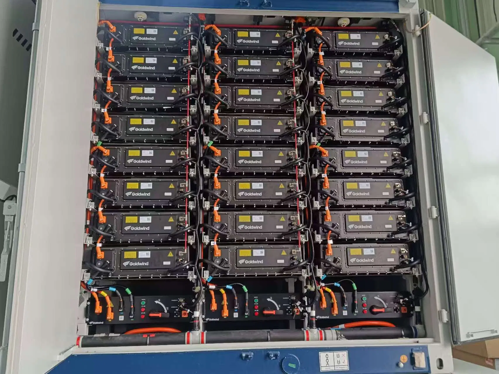 Hot 2025 5mwh Energy Storage Unit