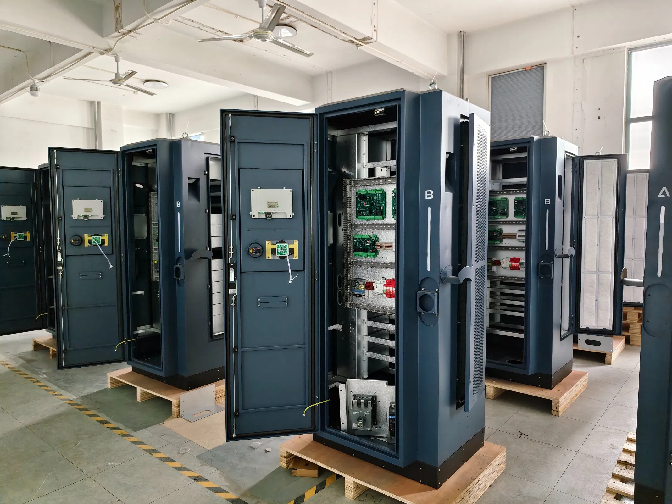 240kw Multi-Platform Compatible DC Charging Station Car Charger Electric Car Charger for State Grid and Third-Party Networks