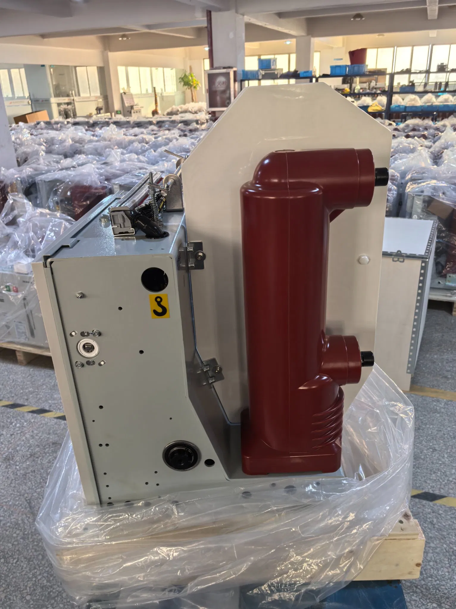Indoor 12kv Vacuum Circuit Breaker with Long Life Magnetic Actuator