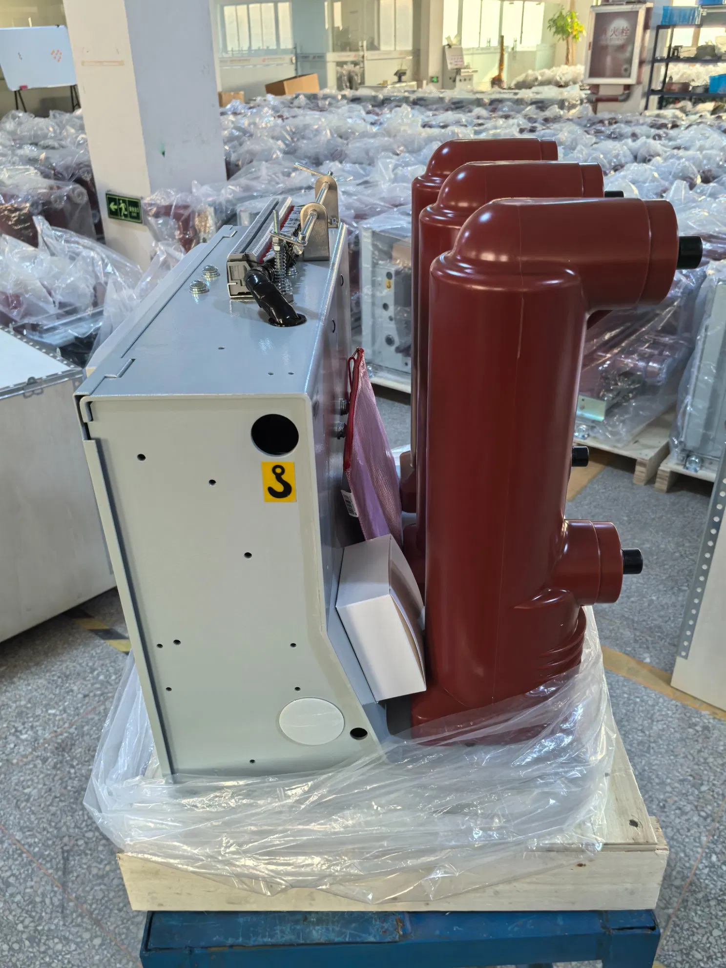 OEM Indoor Fixed Vacuum Circuit Breaker 12kv with Spring Operating Mechanism