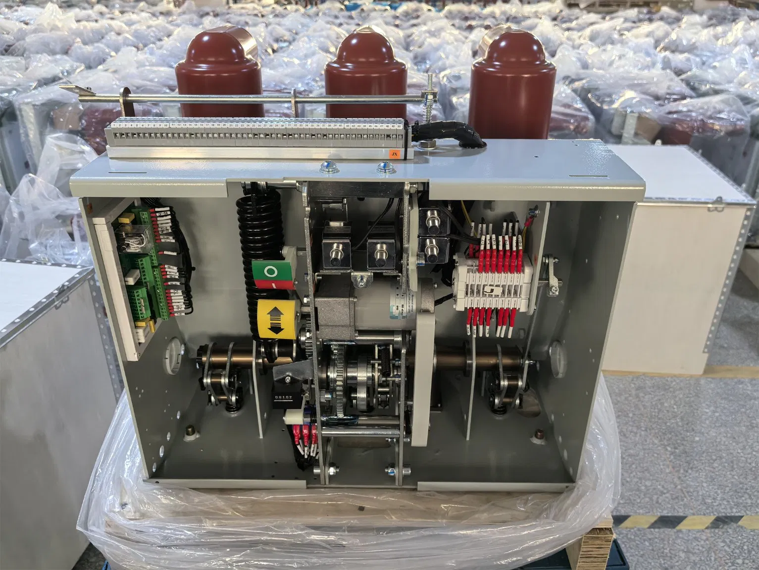 OEM Indoor Fixed Vacuum Circuit Breaker 12kv with Spring Operating Mechanism