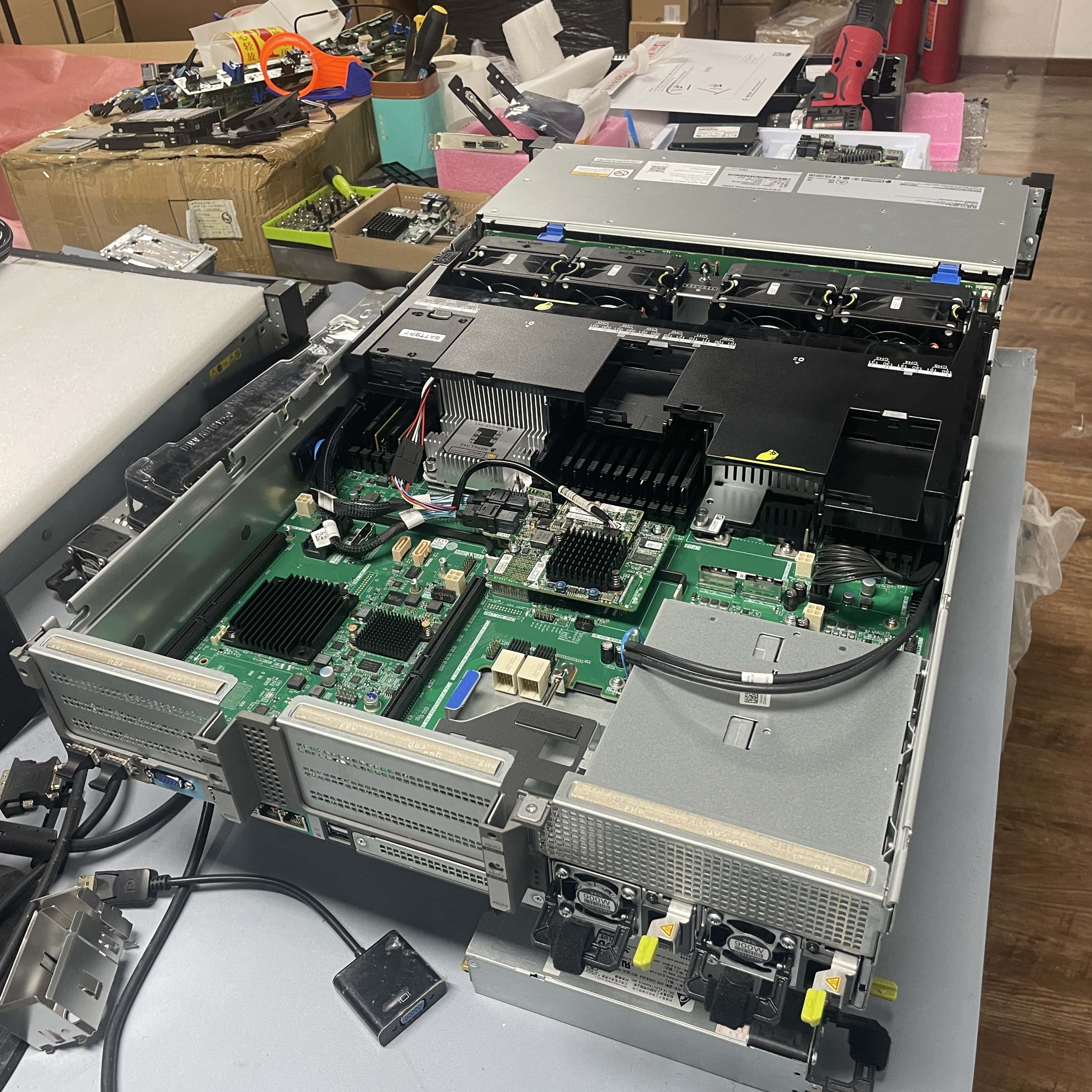 Hot Sale Huaweis Xfusion Server 2288h V5 2u Server Rack Network Computer Server Support Deepseek