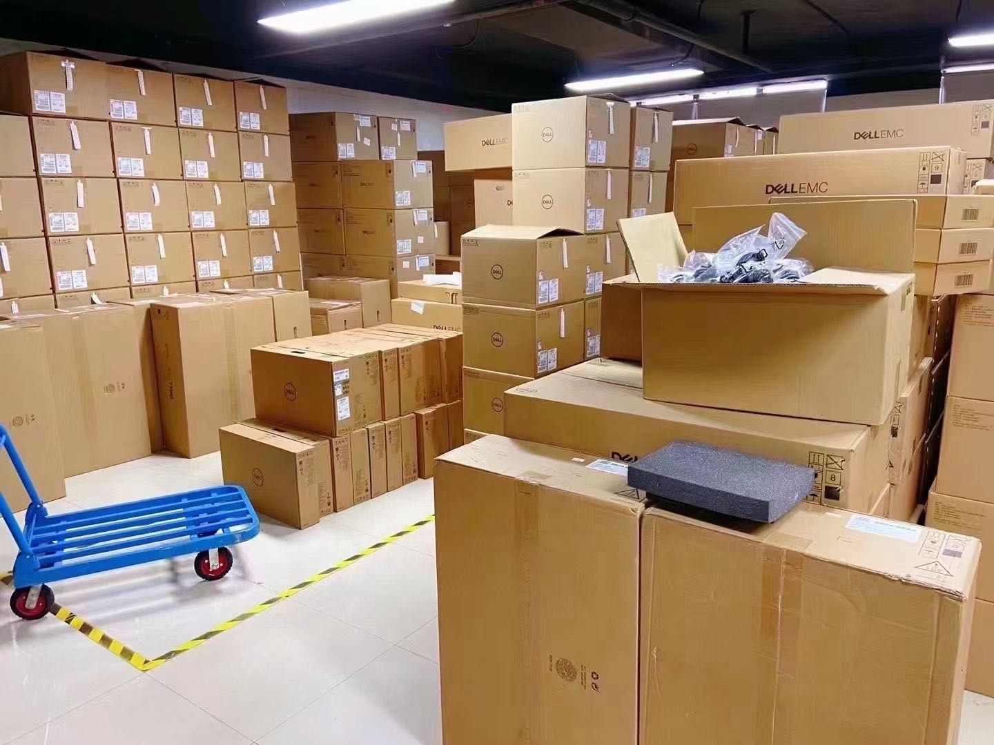 Cheap Intel Xeon Lenovos Thinksystem SR630 V2 SR630 V3 1U Rack Server OEM SR630v2 SR630v3 Enterprise Computer Server for Sale