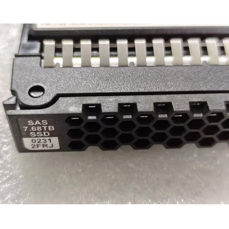 Huaiweis ES3500S V5 7.68T Server Solid State Drive SAS Interface 12Gb/s Internal New 3-Year Warranty 2.5" Metal & Plastic Shell