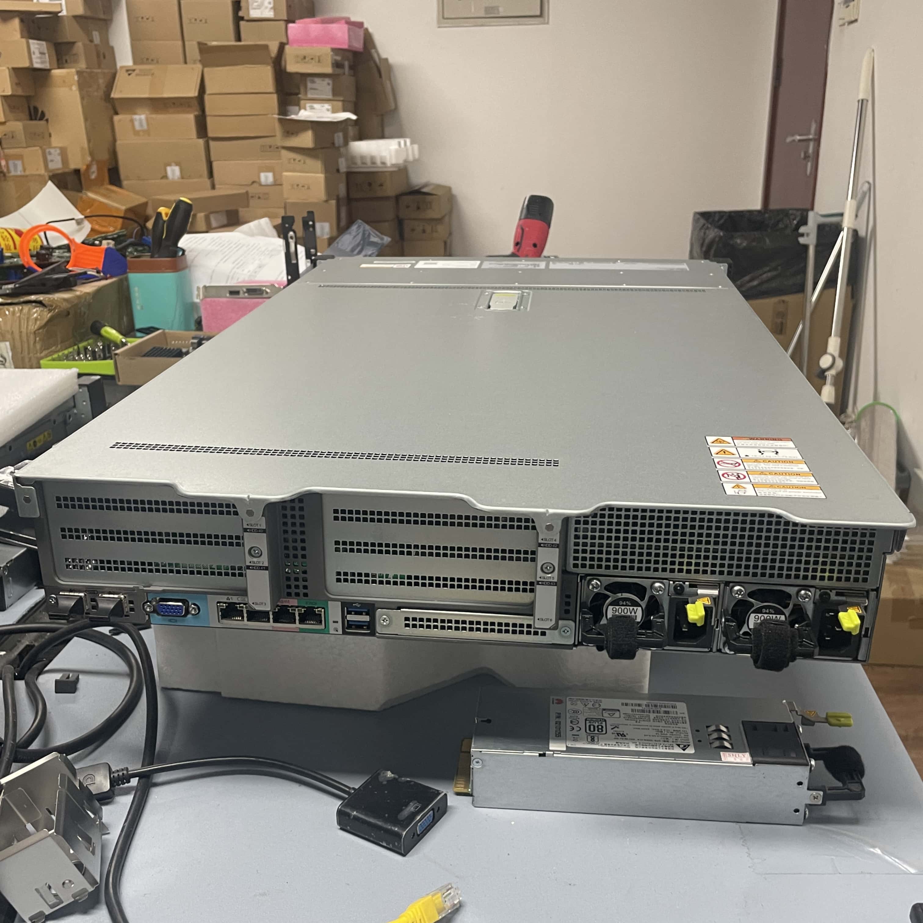 Hot Sale Huaweis Xfusion Server 2288h V5 2u Server Rack Network Computer Server Support Deepseek