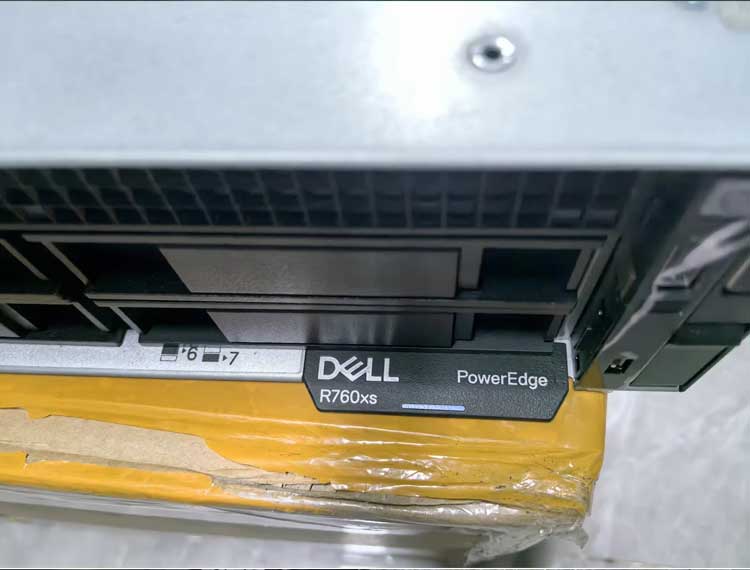 For Dell EMC PowerEdge R760XS High Quality 2U Server Chassis with Intel Xeon Processor 3-Year Warranty Rack Server