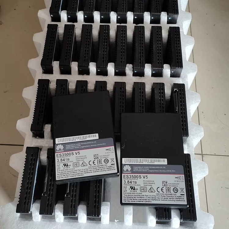 Wholesale for Huawei ES3500S V5 3.84T SAS Interface 12Gb/s Server SSD Solid State Drive New Internal 02312FRJ in Stock