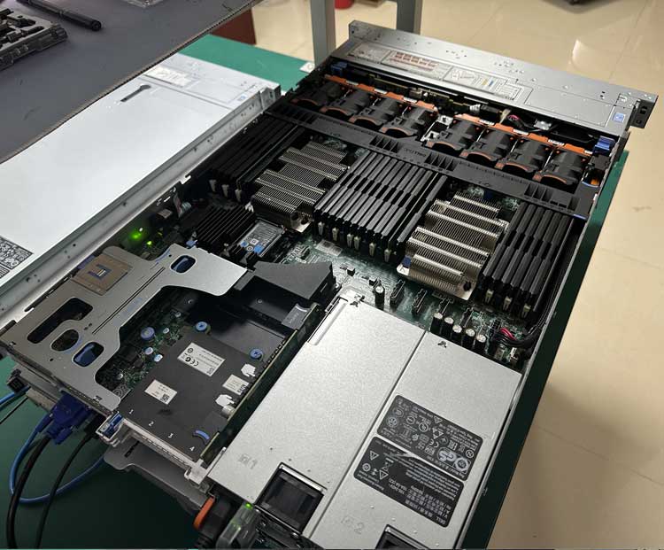 Stock Intel Xeon Platinum 8100 Series Processor Server Dells EMC PowerEdge R640 1U 2-Socket Chassis 8/10Sff Rack Server