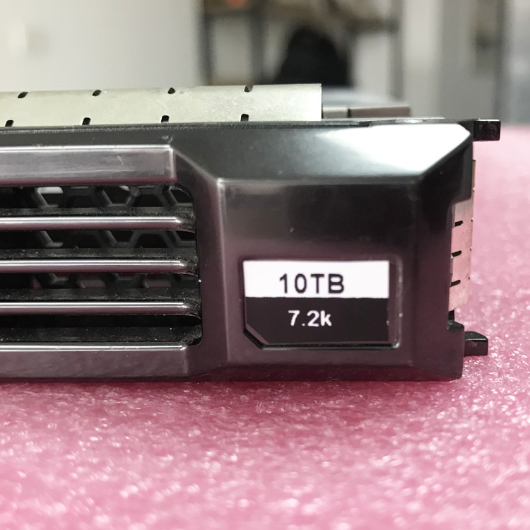 Dells Compellent Series 0XGYWN Internal SAS 10TB Server HDD for SCv2000/SCv2020/SCv3020/SCv3000 Storage Arrays