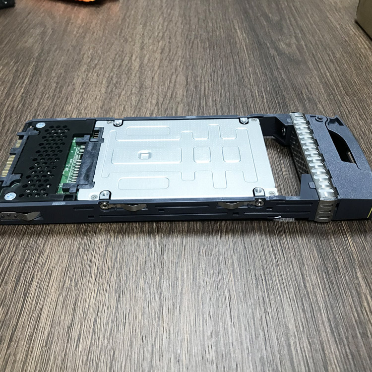 Brand New Lenovos PX05SRB Series Server Solid State Drive PX05SRB192 2.5 Inch 12Gbs SAS 1.92TB SSD Hard Disc