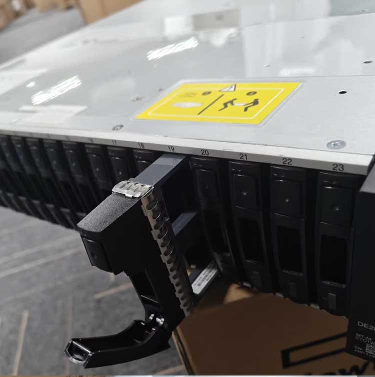 Factory Direct Price Sale Thinksystem De2000H DE4000H Dual Control 16GB 32GB Large Capacity Rack Storage Server in Stock