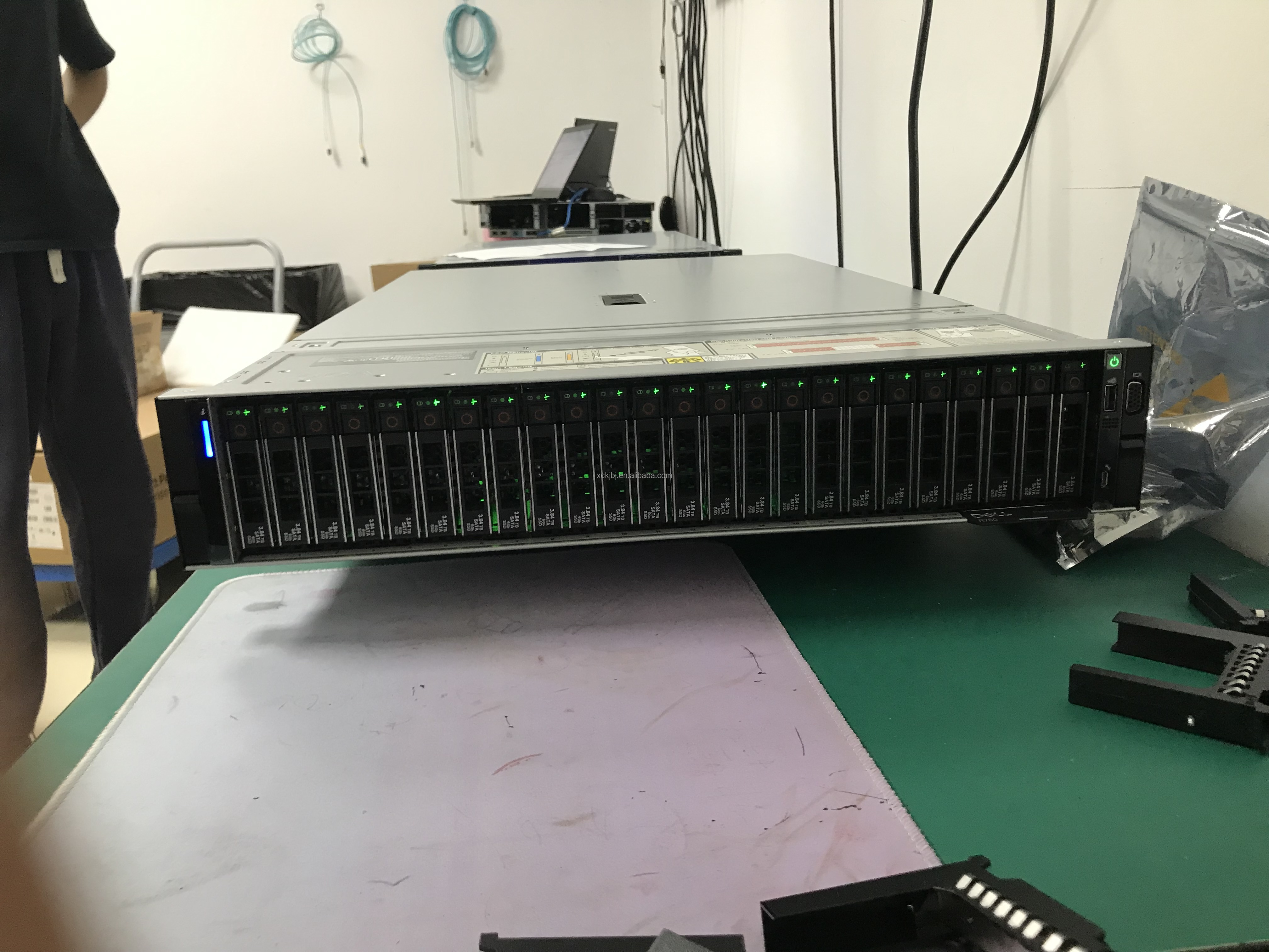 Server View 2