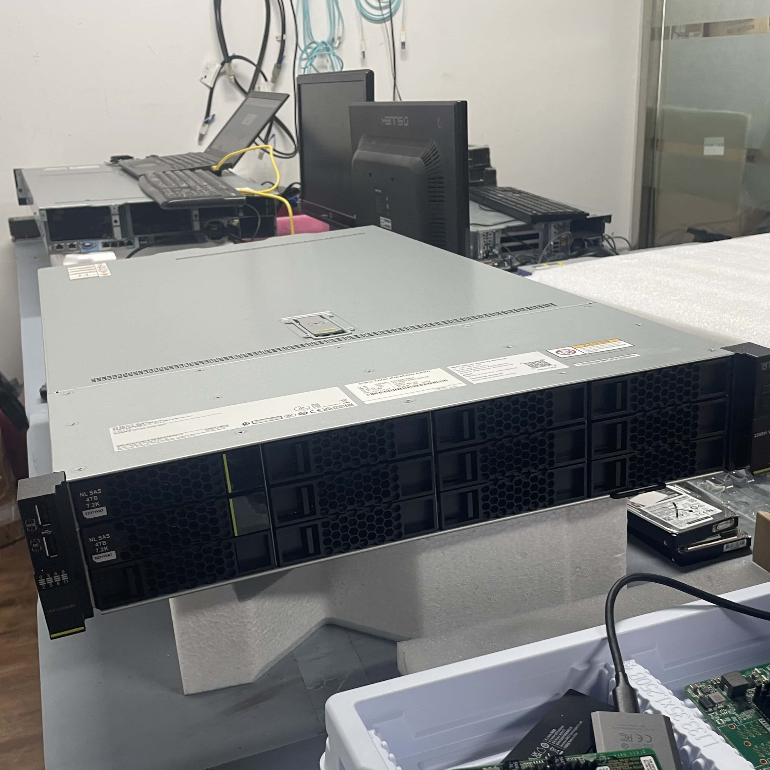High Performance Huaweis 2288h V5 2u Rack Server Internet Deepseek Server With Good Price