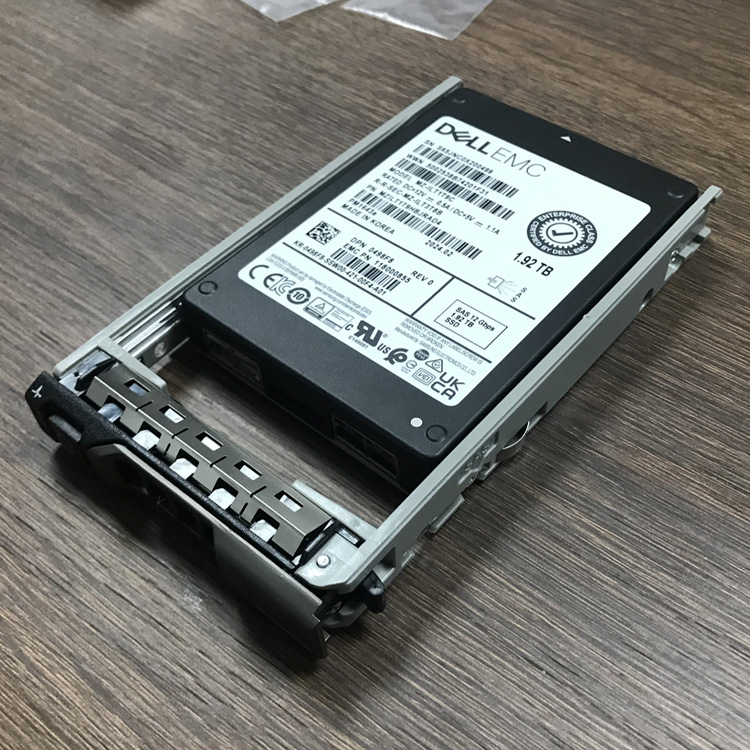 Brand New Dells EMC MZILT1T9C MZILT1T9HBJRAD4 118000855 12Gbps 1.92TB SAS Internal Server SSD R640 R650 R660 R740 R750 R760