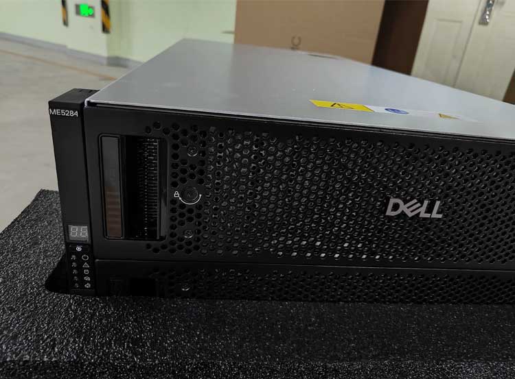 OEM 2U/5U D Ell EMC PowerVault ME5012 ME5024 ME5048 ME5224 ME5284 ME414 ME424 Data Storage Rack Server in Stock