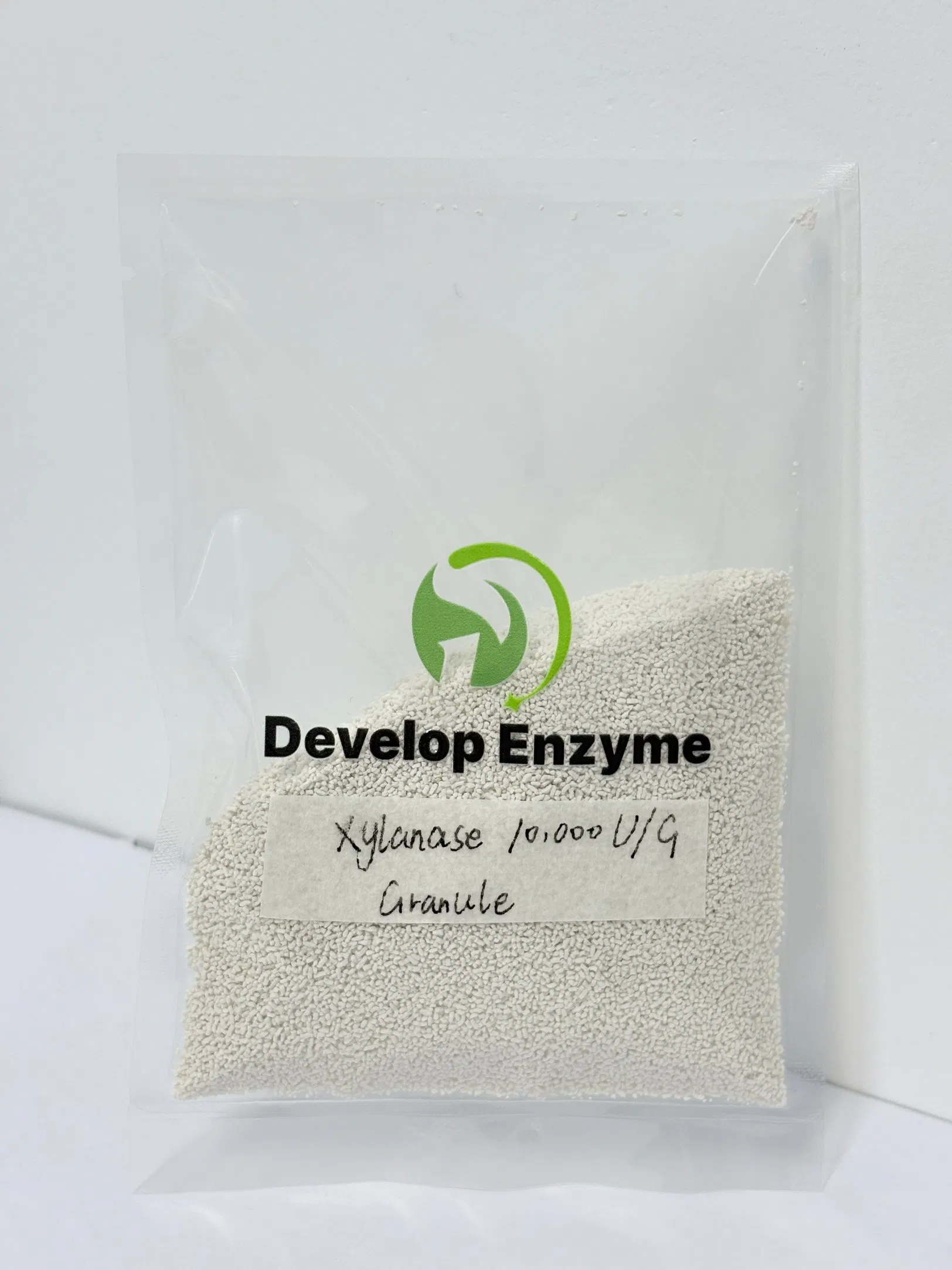 Xylanse 10, 000u/G Granule Single Enzyme Price Arabinoxylan Animal Nutrition Strong Acid Resistance CAS No.: 9025-57-4, Granules, Liquid, Soluble Powder