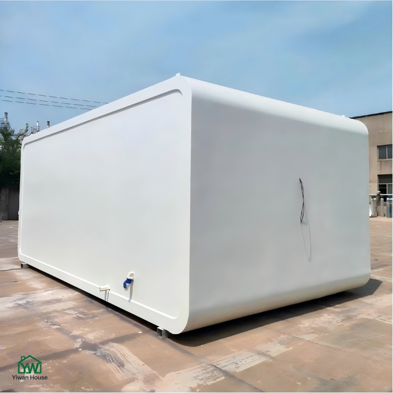 Outdoor Glamping Pod Hotel Commercial Spaceships Mini Apple Shaped Capsules Prefab Cabin Home for Offices and Lounges