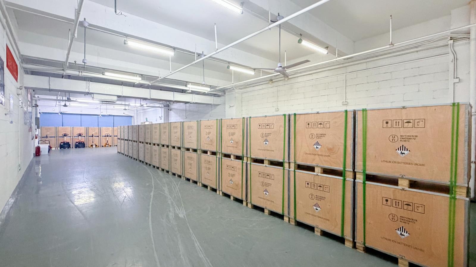 Embalagem de baterias de lítio para exportação - Vetsin Energy