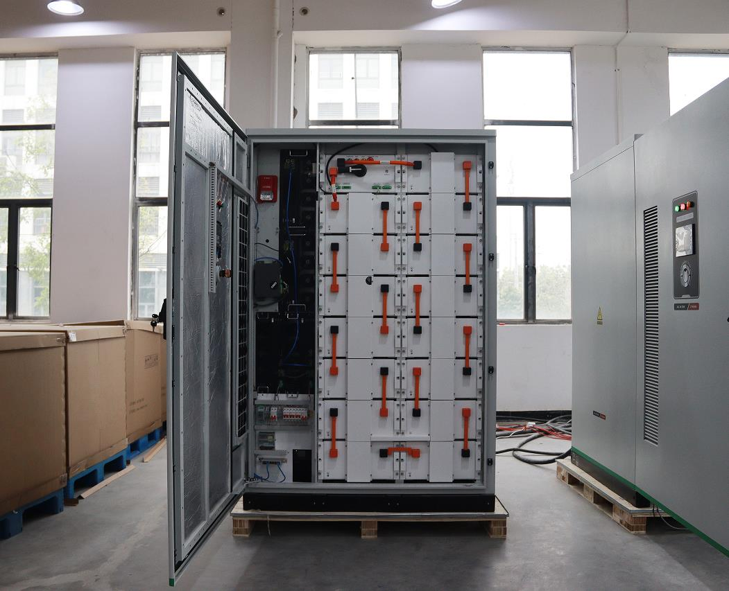 Gabinete Industrial Comercial Fora da Rede de Alta Tensão 215kwh Sistema de Bateria de Contêiner Ess Armazenamento de Energia Solar Bess