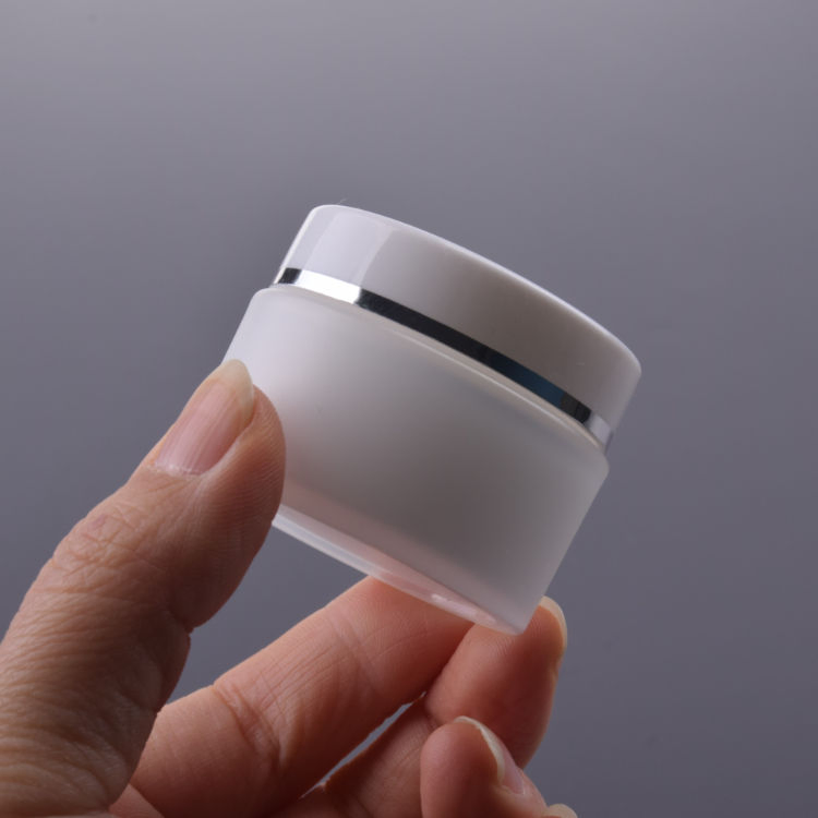 Empty White Double Wall Frosted Plastic Packaging Container PP Cosmetic Cream Jar