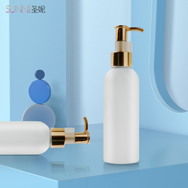 150ml Plastic Hair Care Bottle Transparent Bottle with Treatment Gold Pump