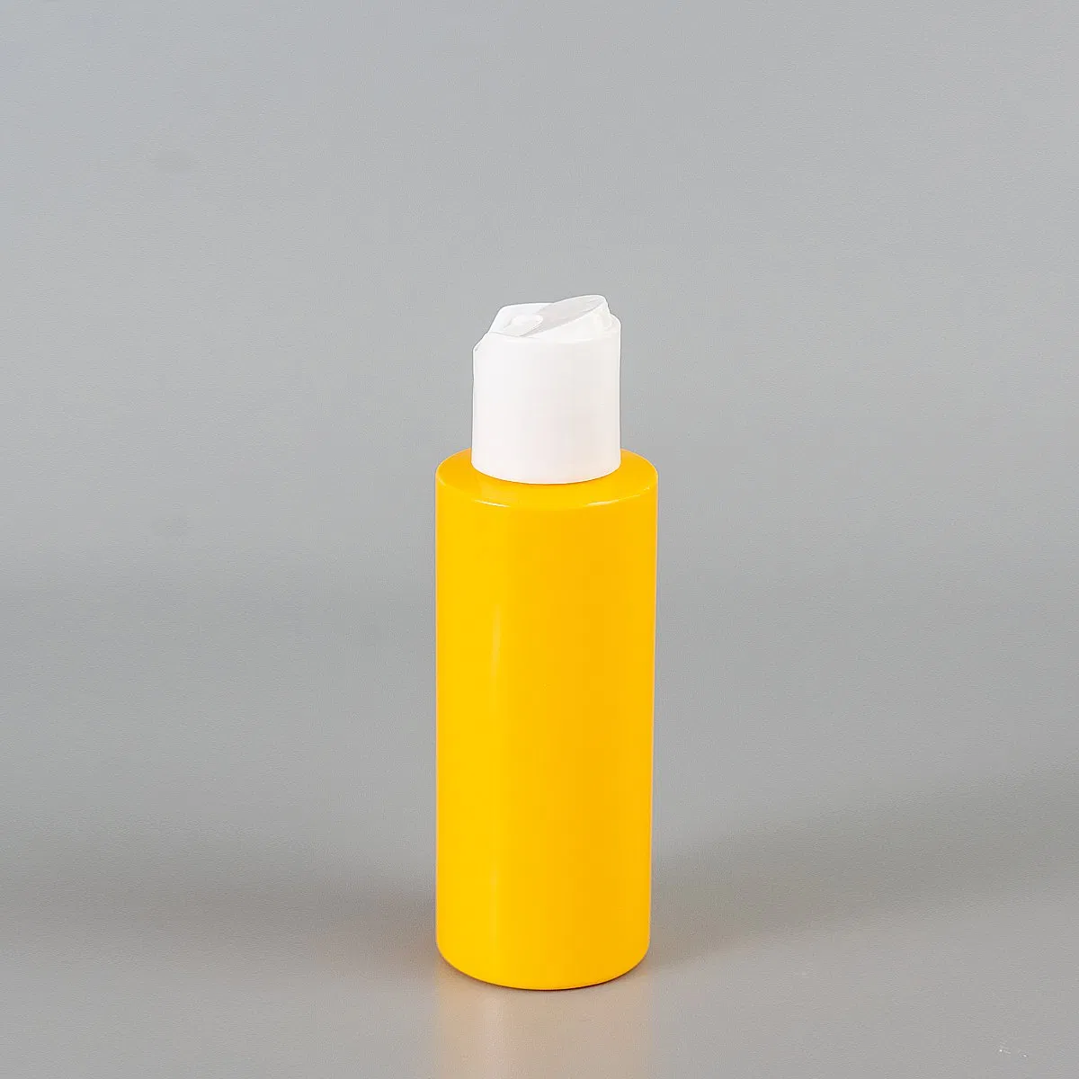 New Material Biodegradable Bottle Cosmetics PCR Recycled Pet Conatiner 60ml Disc Top Cap Bottle with Plastic Lid for Toner