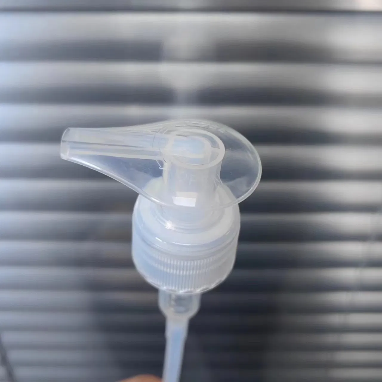 Cosmetic Plastic Smooth Lotion Plastic Foam Pump Dispenser, Liquid Soap Dispenser