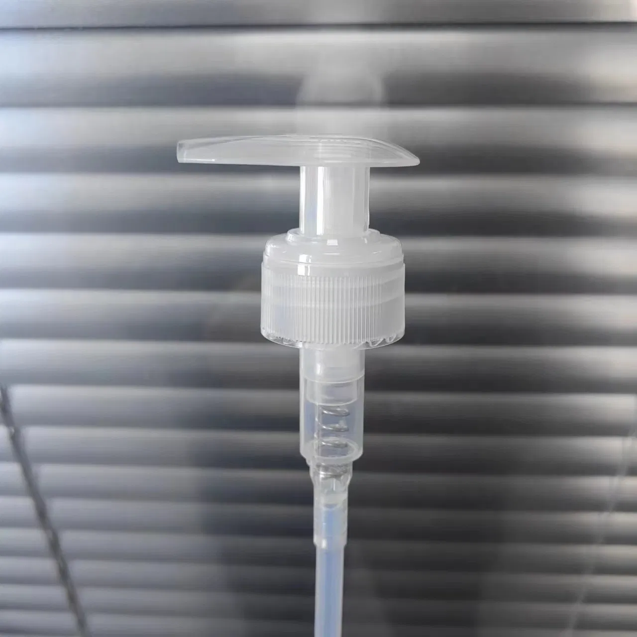 Cosmetic Plastic Smooth Lotion Plastic Foam Pump Dispenser, Liquid Soap Dispenser