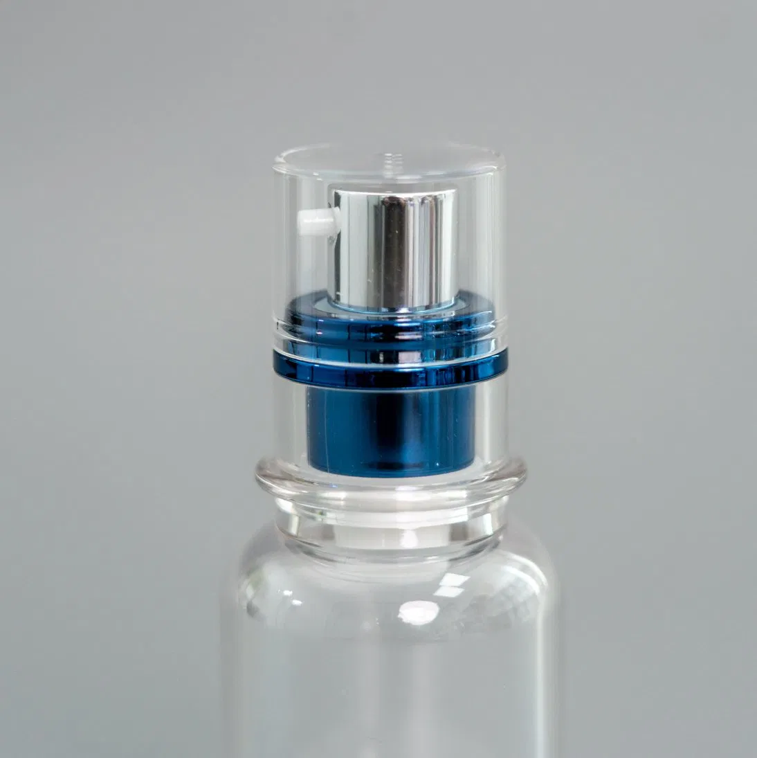 Stable Quality Medicine Treatment Bottle Packaging Food Grade as Material 1oz Cream Pump Head Airless Bottles 50ml Skincare Daycare Cream Clear Plastic Bottle