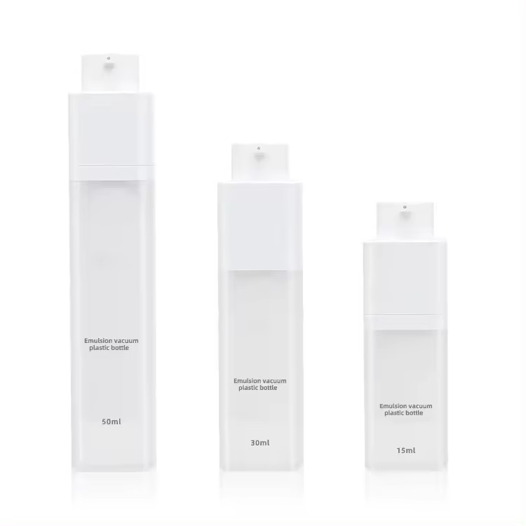 New 15ml 30ml 50ml Frosted PCR Bottle Skincare Packaging Personal Care Airless Pump Bottle Sprayer Recycled Plastic Pet Bottle