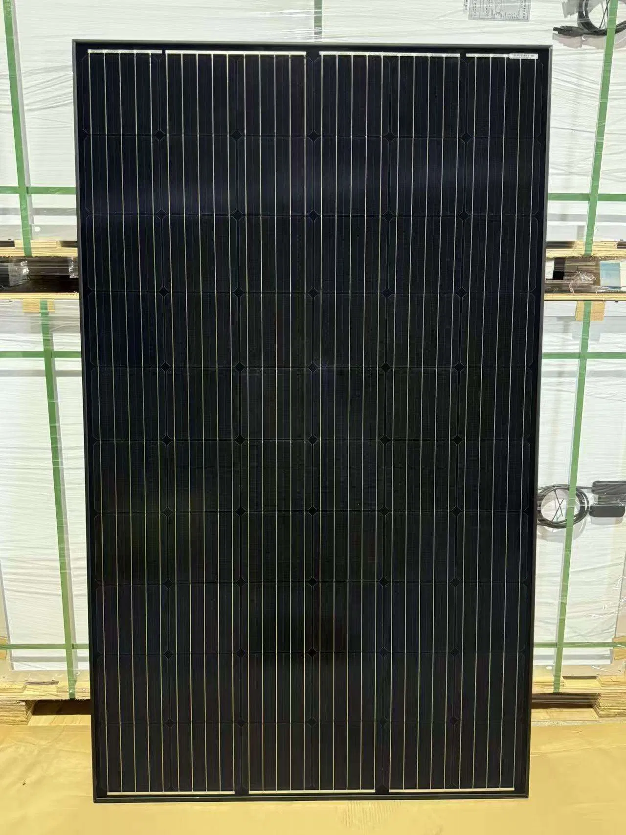 270W Alta Eficiencia Tipo N para Célula Media PERC Todo Negro Policristalino 60 Célula TUV para Módulo Fotovoltaico de Panel Solar para Hogar