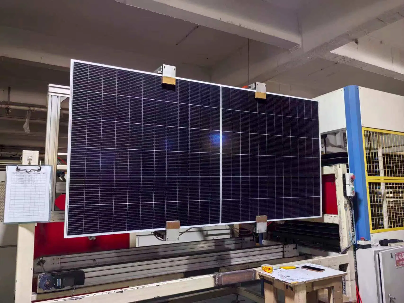 720W Módulo PV de media celda de doble vidrio bifacial 210mm 66gdf Panel solar Hjt para riego de bombas de agua solares agrícolas en granjas