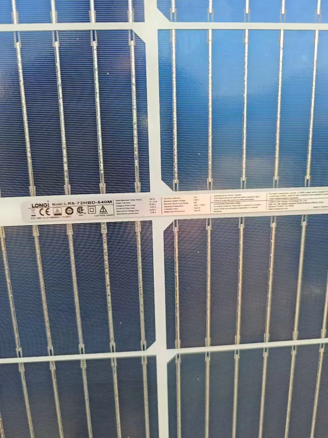 La serie Avespeed consiste en 132PCS celdas solares de alta eficiencia 605wp módulos solares fotovoltaicos paneles solares