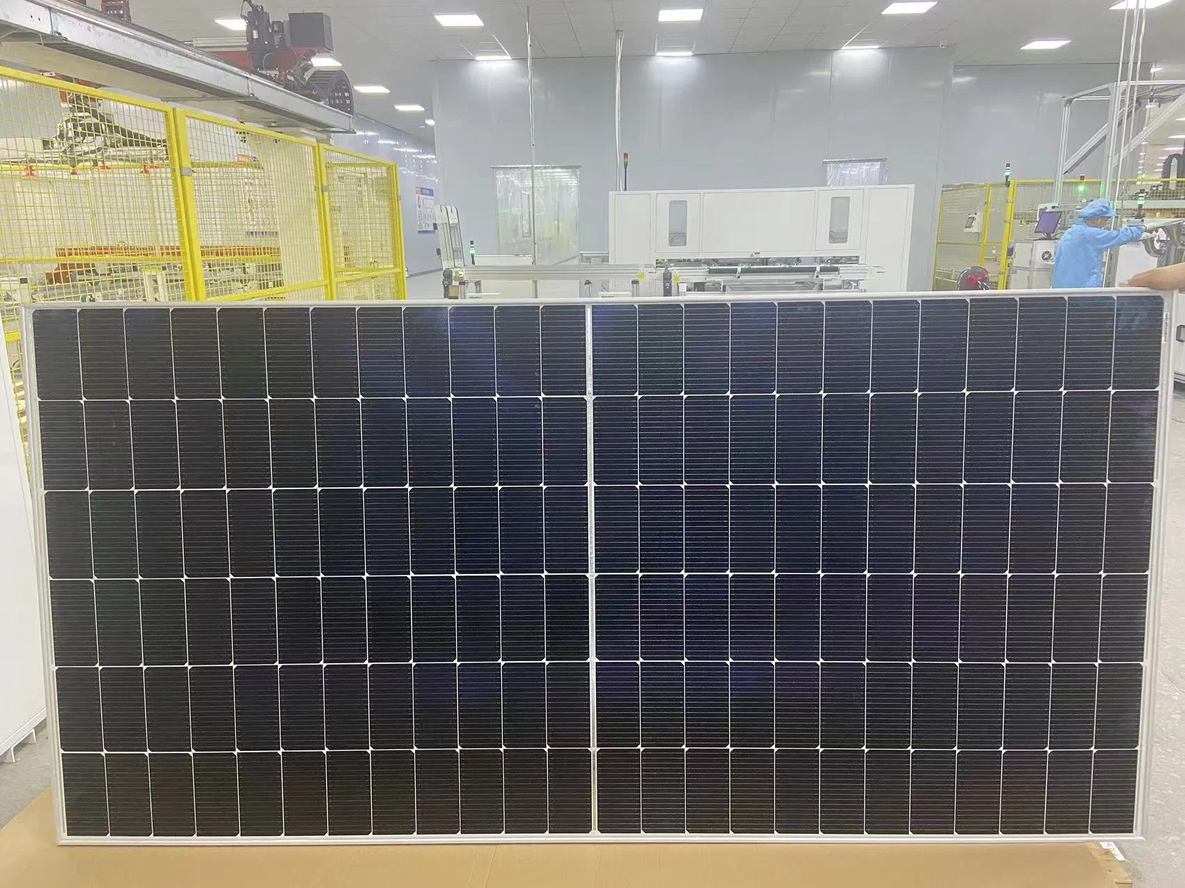 Módulo Fotovoltaico de Vidrio Bifacial de Alta Eficiencia Topcon 575W