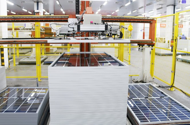 540W 650W 700W Módulos Solares Fotovoltaicos de Media Celda PERC HJT N-Type Paneles Solares Monocristalinos Precio TUV CE