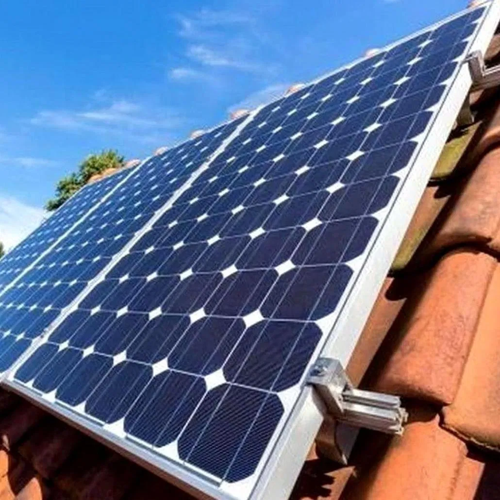 Sistema de paneles solares a gran escala comercial diseñado para bases industriales de energía renovable
