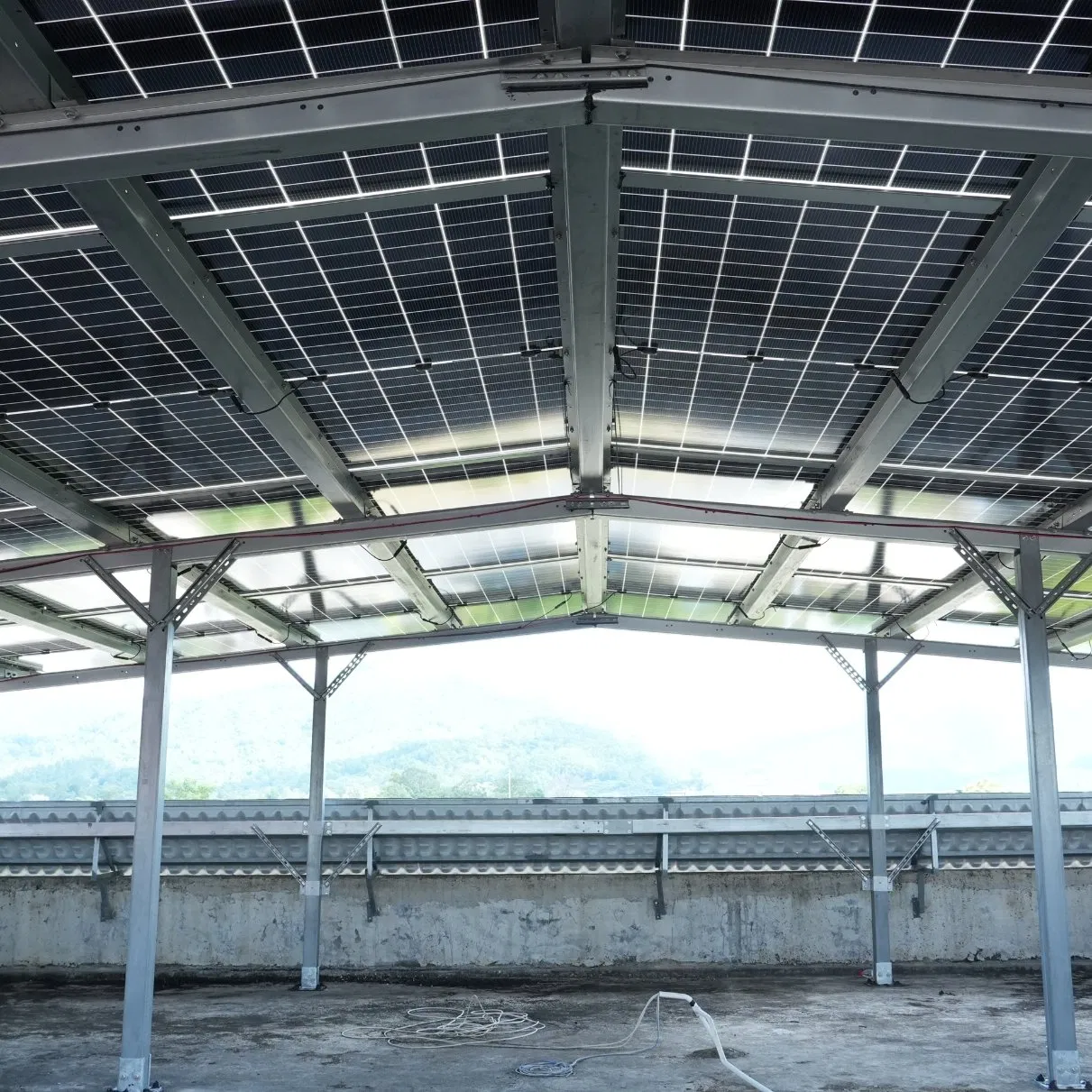 Sistema de Montaje Fotovoltaico Integrado en Edificios Estructura Solar Prefabricada con Riel