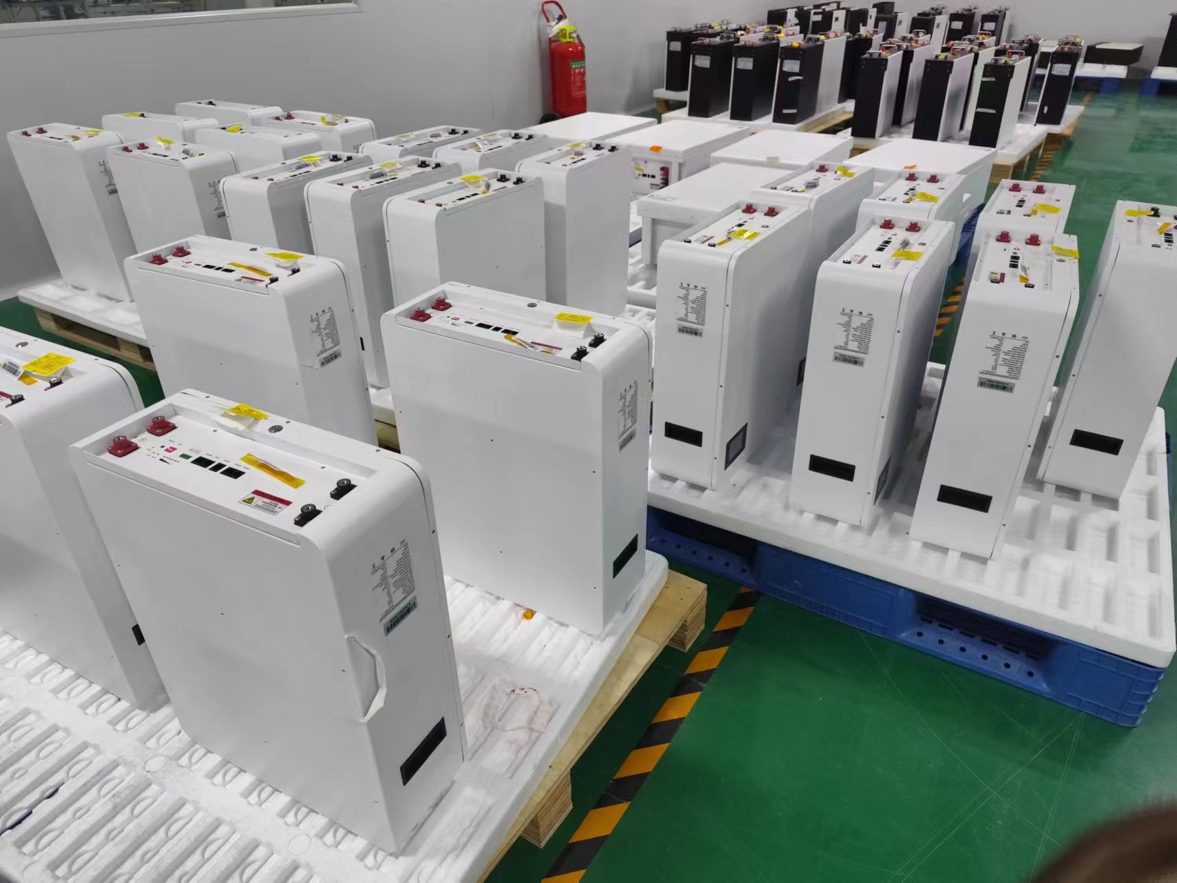 Off Grid Hybrid Solar Energy System 3KW 5KW 6KW 8KW 10KW Solar Panels With Battery and Inverter Complete Solar Kit for Home