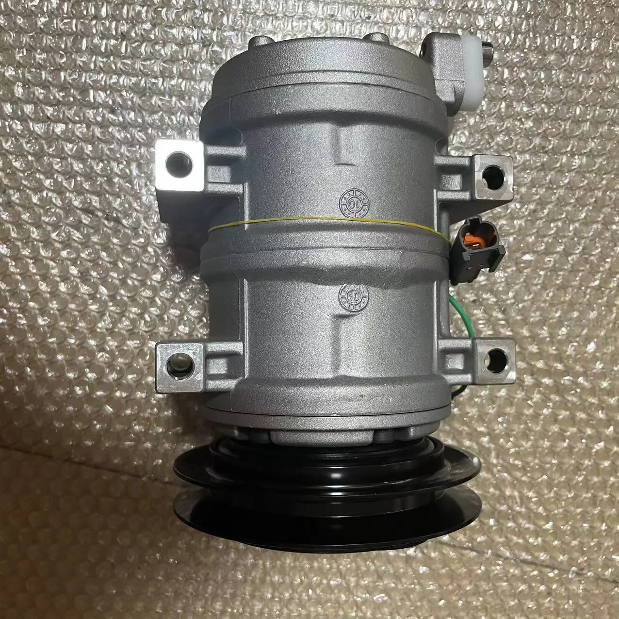 Custom High Quatity Hitachi AC Compressor 4713660 For EW150 Companies, Product