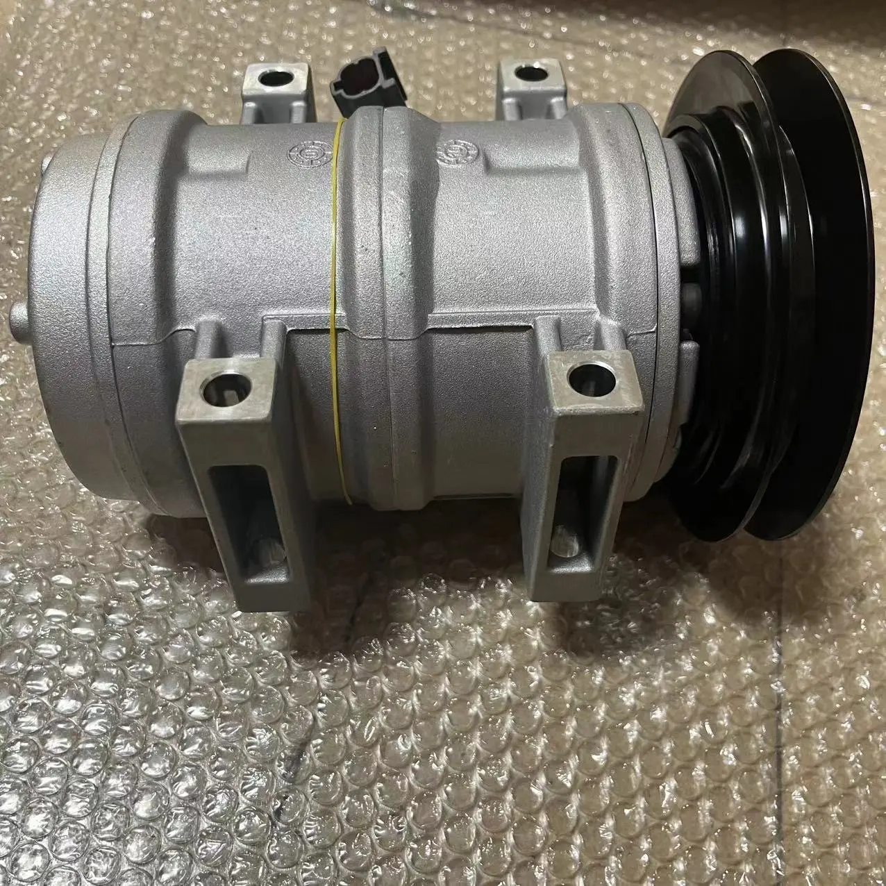 Custom High Quatity Hitachi AC Compressor 4713660 For EW150 Companies, Product