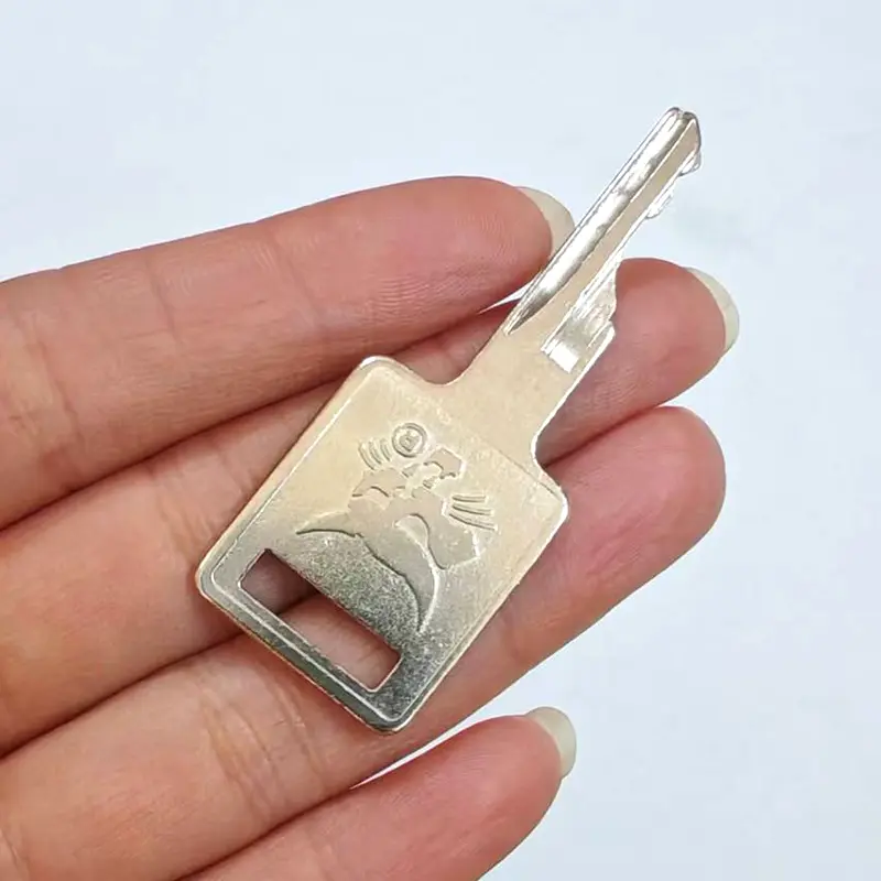 Wholesale Bobcat Skid Loader Key S550 S185 Sweeper Key S331 S160 Excavator Key Manufacturer, Supplier
