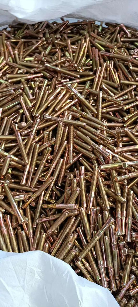 M10X95 Wedge Anchor Through Bolt Concrete Fastener Carbon Steel Yellow Zinc Galvanization China Manufacturer