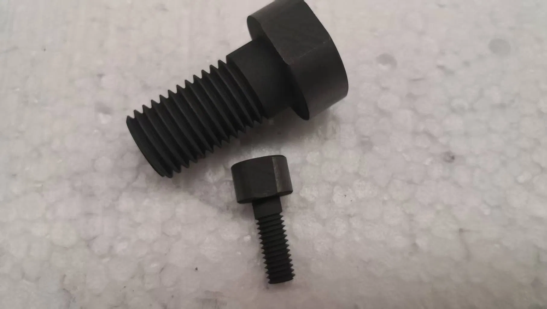 Corrosion-Resistant Graphite Fasteners for Vacuum High-Temperature Furnaces