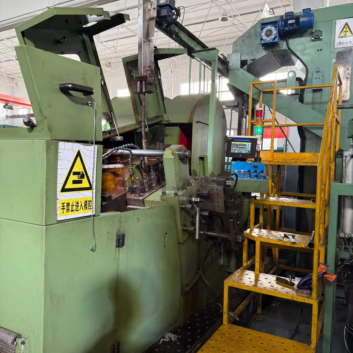 High Strength Carbon Steel Stainless Steel API Series 3/8"-5" Fastener